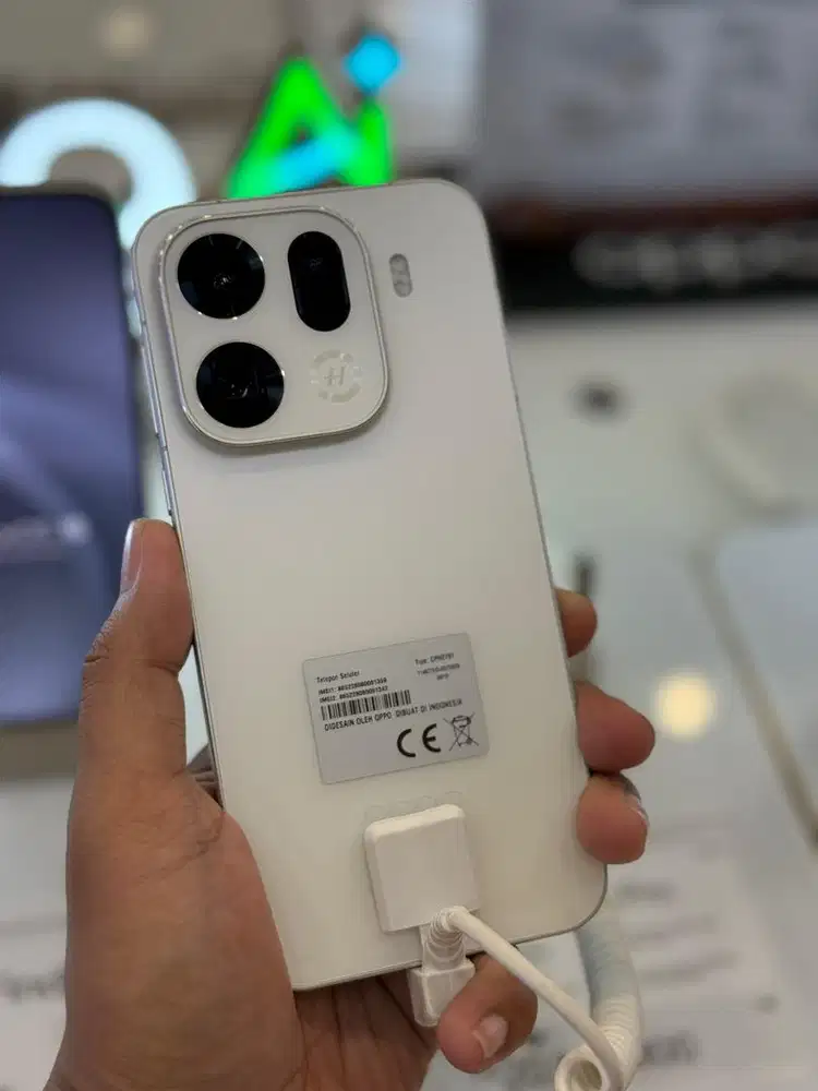 Oppo Find X9 Pro 5G 16/512 ( Garansi Resmi Oppo Indonesia ) Erafone
