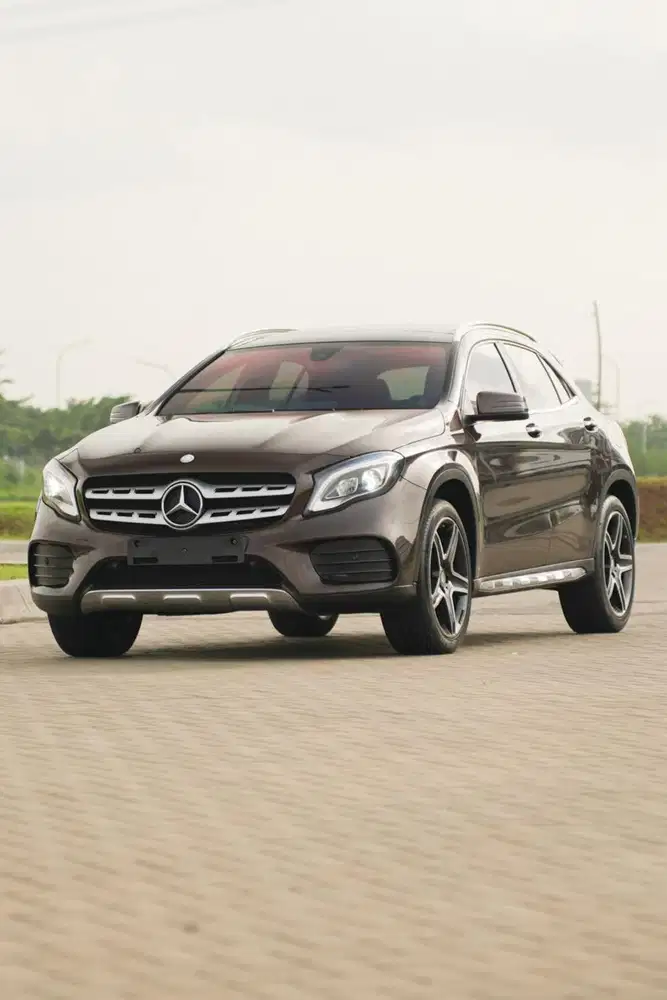 Mercedes Benz GLA 200 AMG 2017