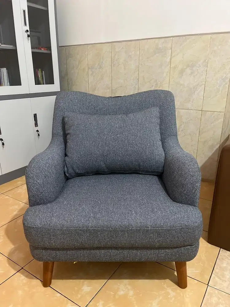 Single seater sofa