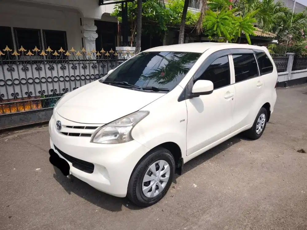 Toyota New Avanza 1.3E MT