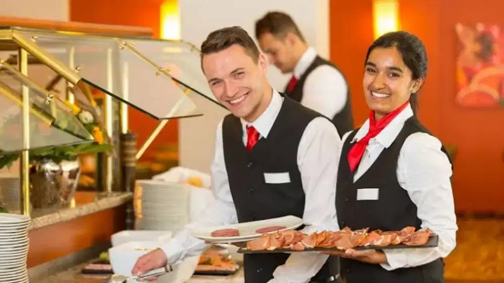 Lowongan untuk Waiter / Waitress