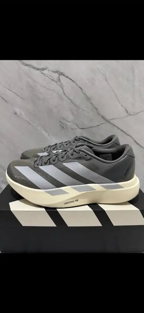 Adizero Evo SL Halo Silver Us 9 // Eur 42.3 Bnib