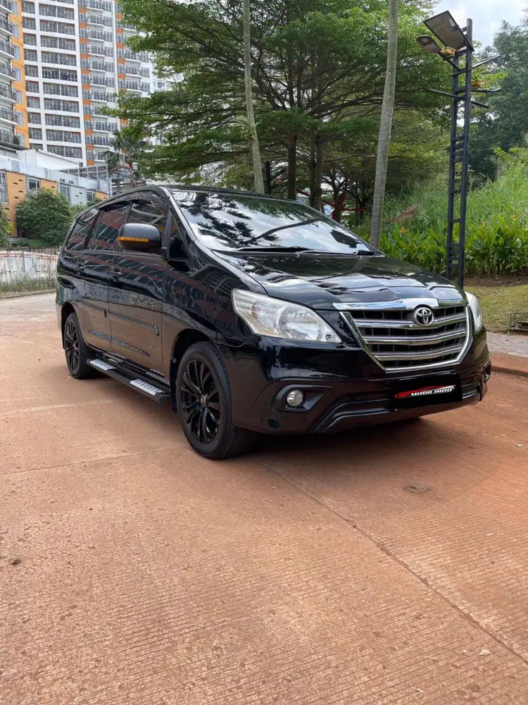 Toyota Innova G 2.0 AT 2015