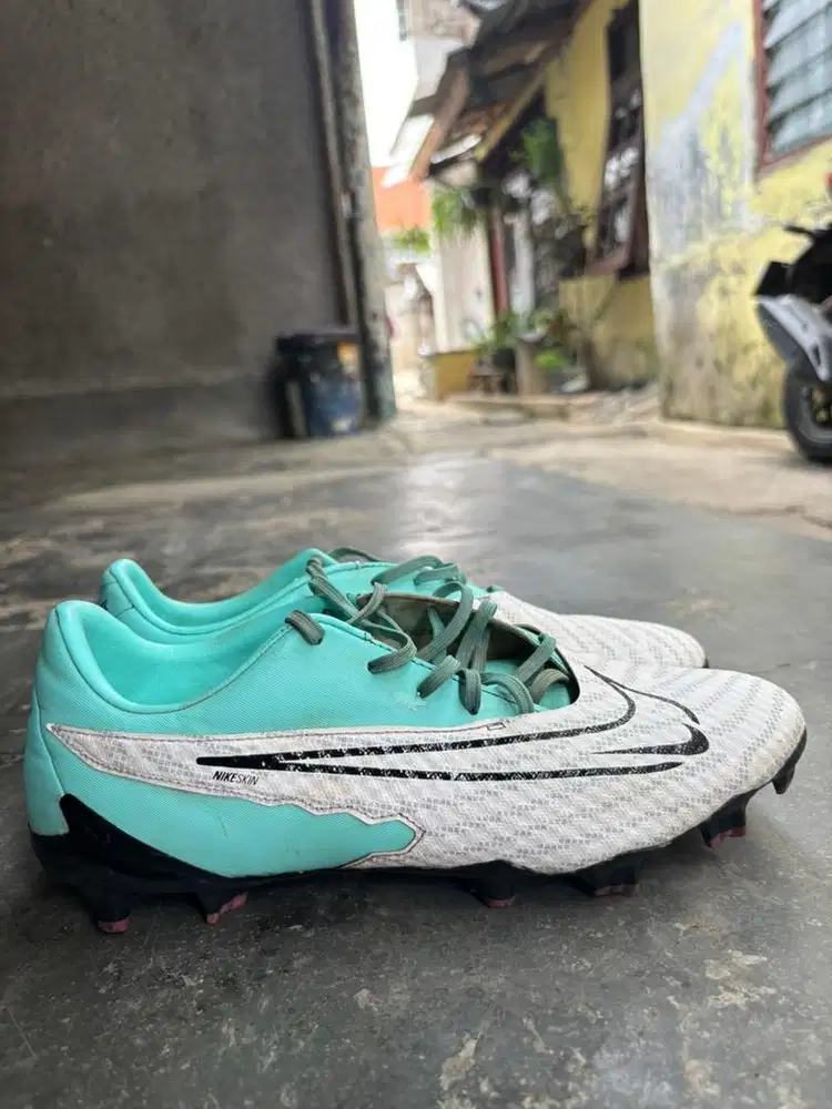 NIKE PHANTOM GX ACADEMY