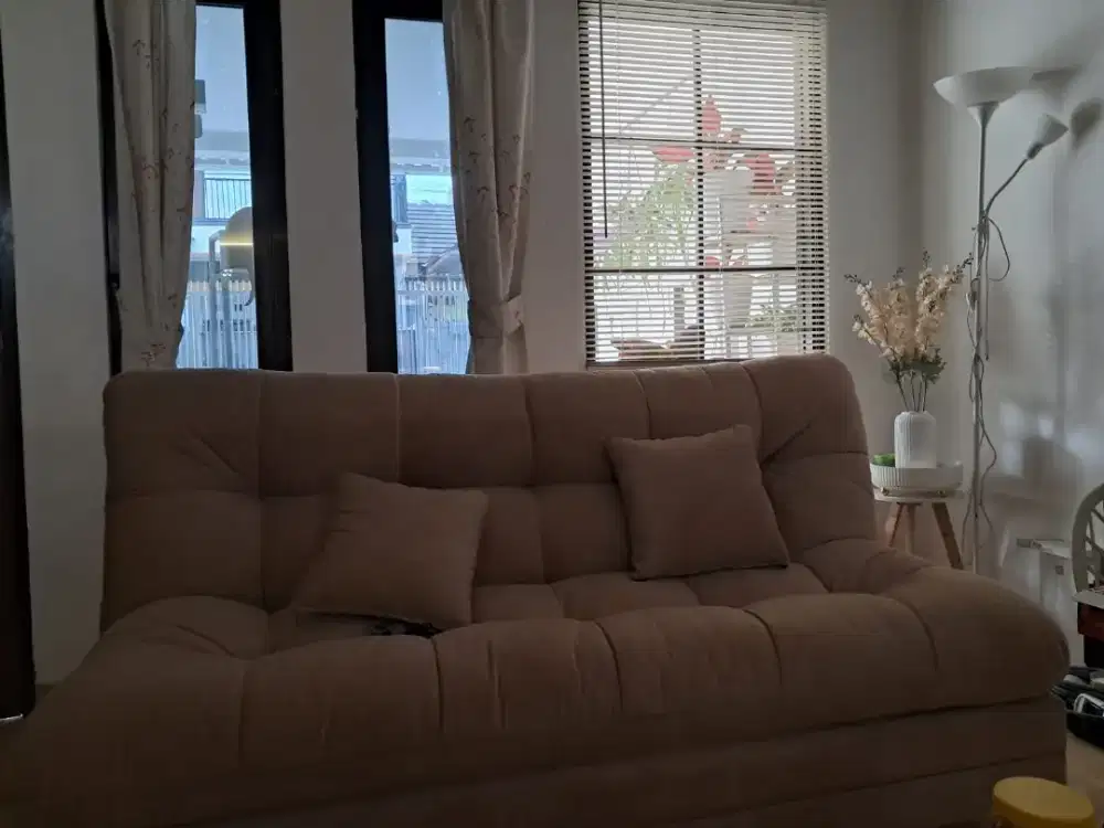 Djual sofa bed y masih anget bgt nih yu bisa nego