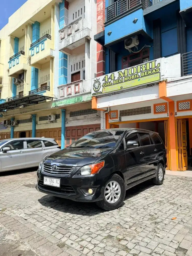 Toyota Kijang Inova 2.5 V At Diesel 2012