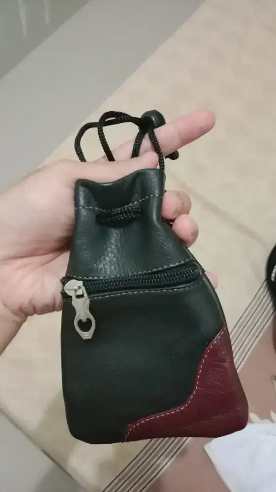 Dompet uncang kulit sapi
