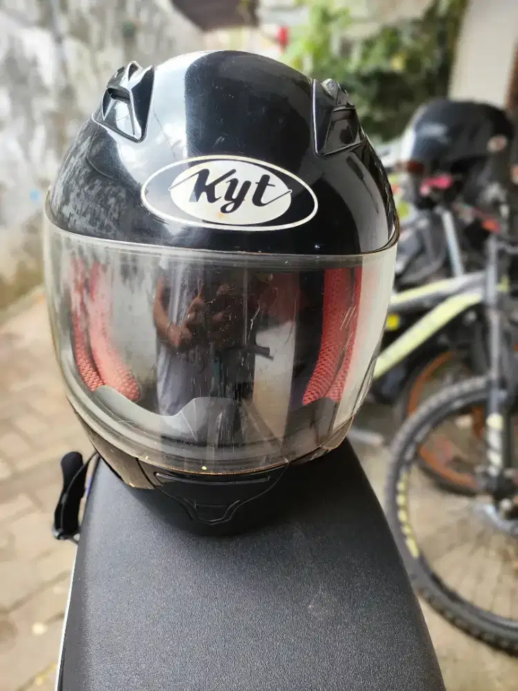 KYT RC Seven warna Black