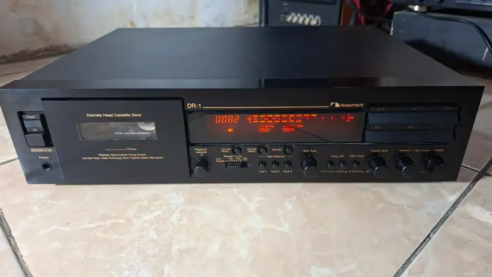 Tape deck Nakamichi DR-1