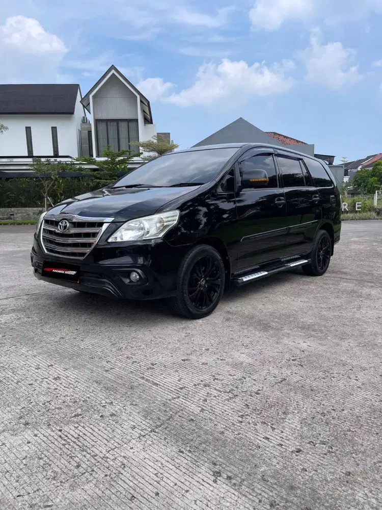 Kijang Innova G 2.0 Bensin Matic 2015