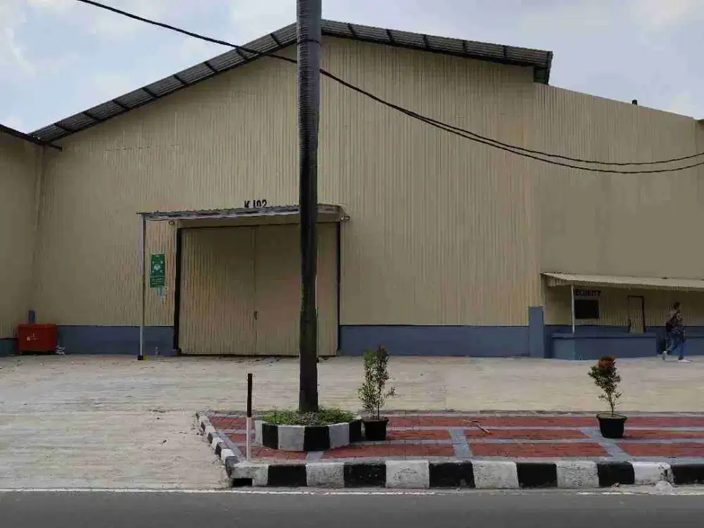 Disewakan gudang besar siap pakai di kebon jeruk Jakarta Barat