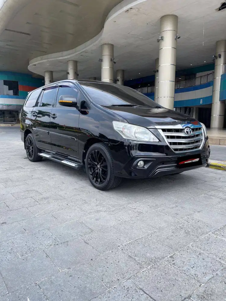 INNOVA G BENSIN 2.0 AT 2015
