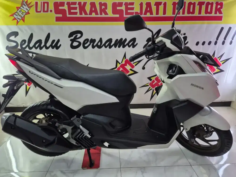Vario 160 abs keyless 2022 plat W istimewa