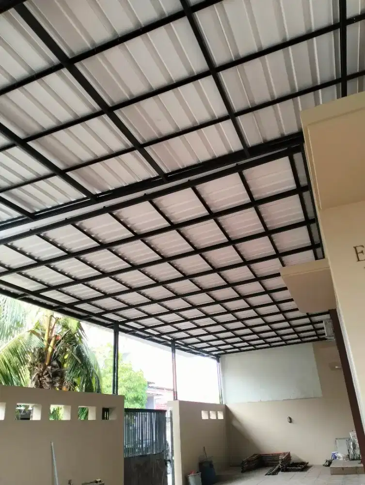 Kanopi rangka baja ringan