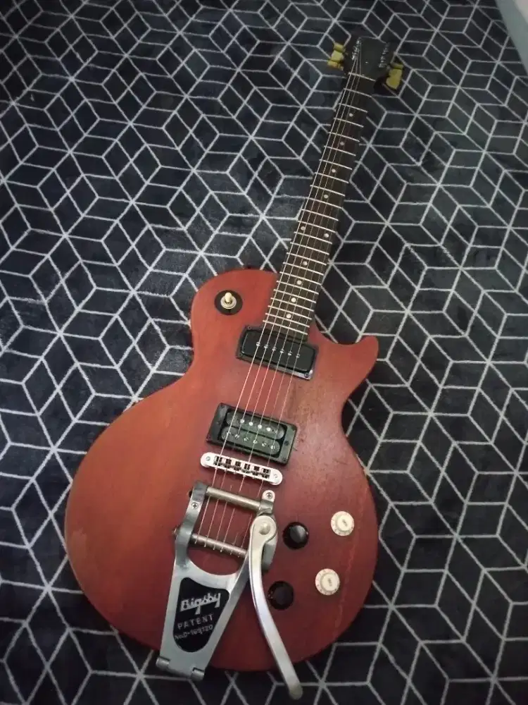gitar elektrik ori gibson lespaul spesial usa bigsby tremolo mantap