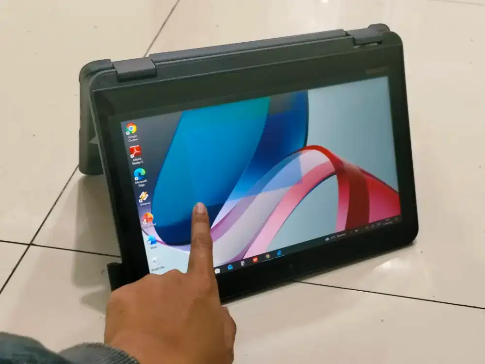 Jual murah laptop lenovo touchscreen 11 inch mulus