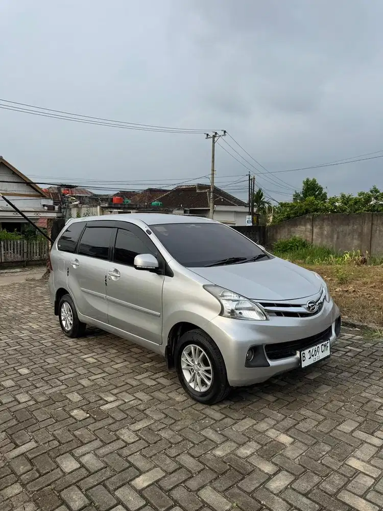Xenia R 2012 manual