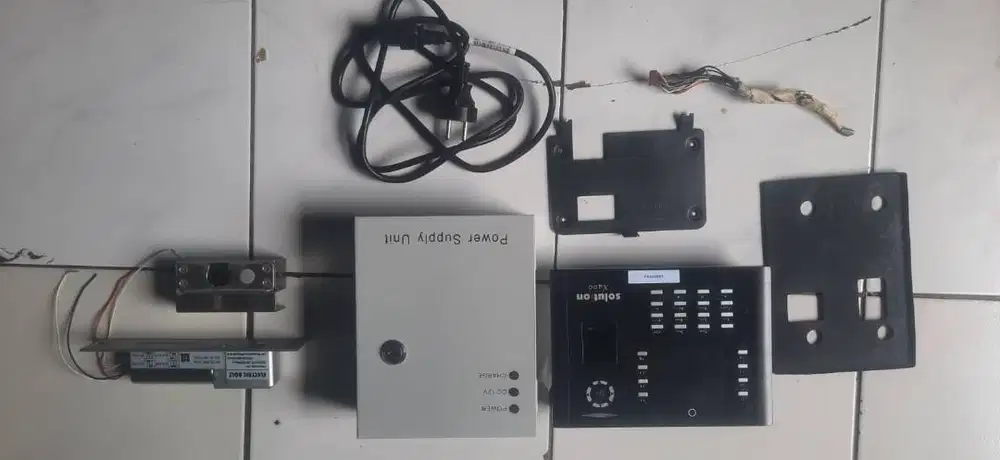 Mesin Absensi Fingerprint Solution X400 + Access Door + Baterai Backup