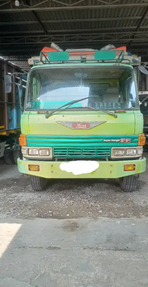 Truk Hino Ranger HO 7C