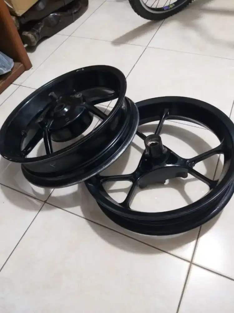Diobral murah Velg motor VND Ring 14/3,5 dan 14/2,5