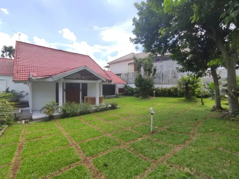 Dijual Cepat Rumah Mewah Kemang 5+1 BR Luas 750M2 Strategis Unit, Kemang Jakarta Selatan