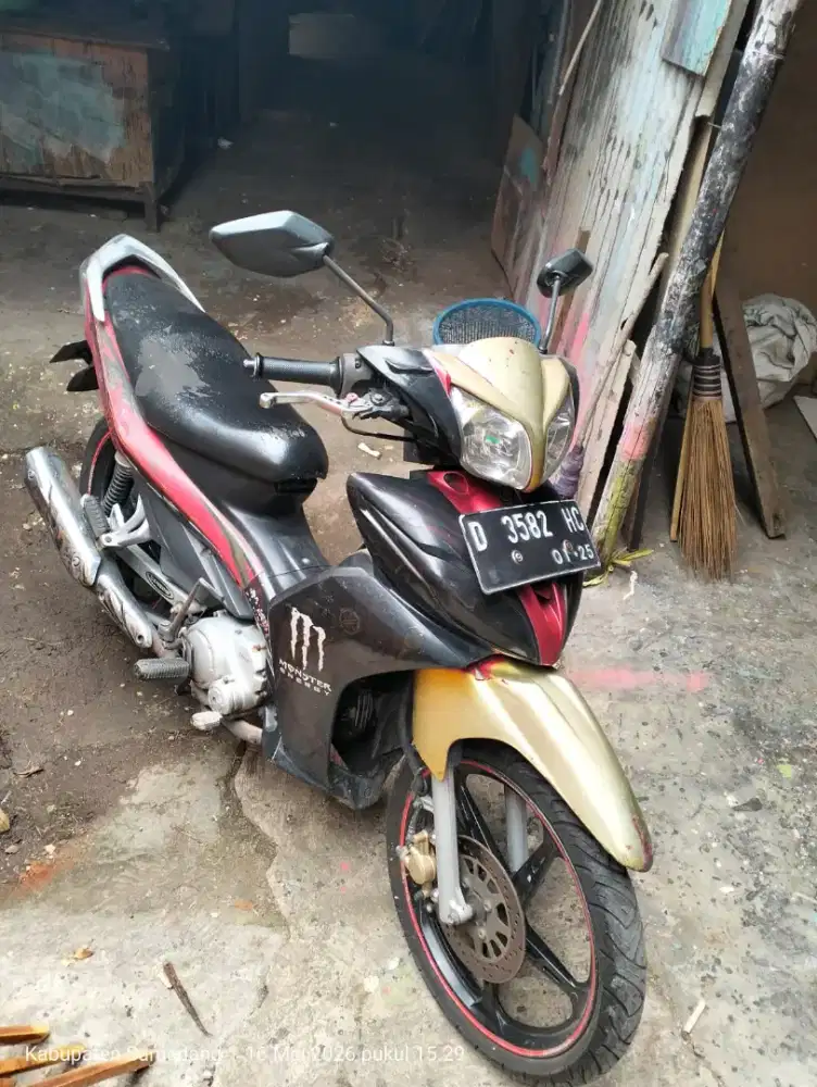 Di jual cepat yamaha jupiter z siap pakai lengkap