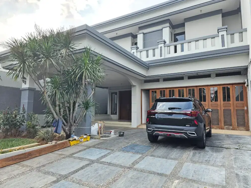 Dijual Rumah Lokasi Strategis Di Jl. Gaharu, Cilandak Barat, Jakarta Selatan