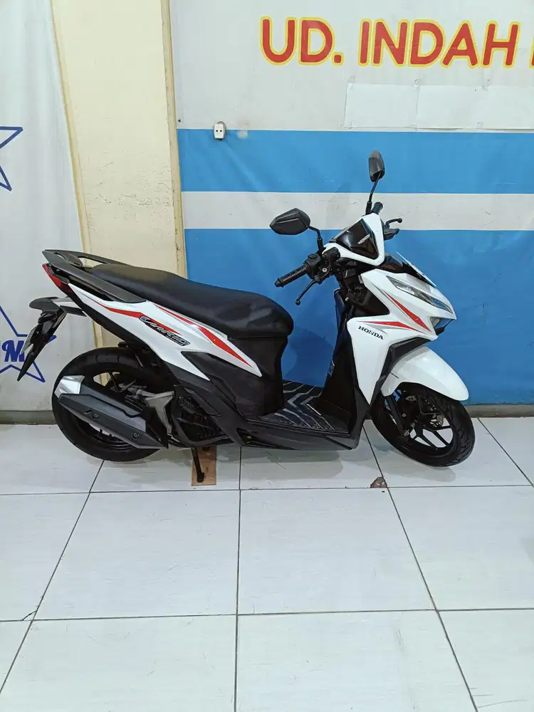 L SBY HONDA VARIO ESP CBS 125 2018 PMK 2019 BISA KREDIT BARANG MULUS