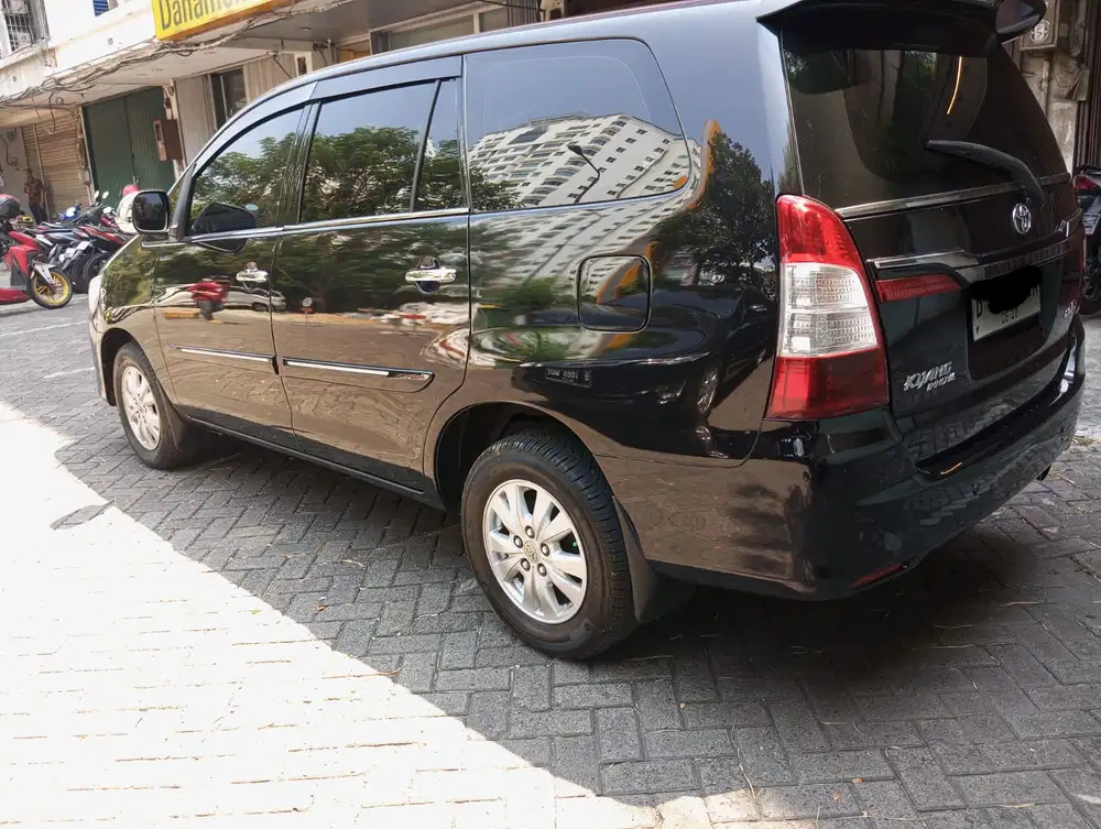 Toyota Kijang Innova 2014 Bensin
