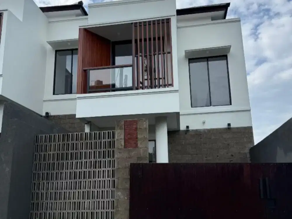 Dijual Rumah New Tropical Minimalis Lantai 2 Di Area Jalan Saridana Cargo Ubung Denpasar Bali. Gatsu Barat, Cokroaminoto, Bung Tomo, Muding,Buluh Inda