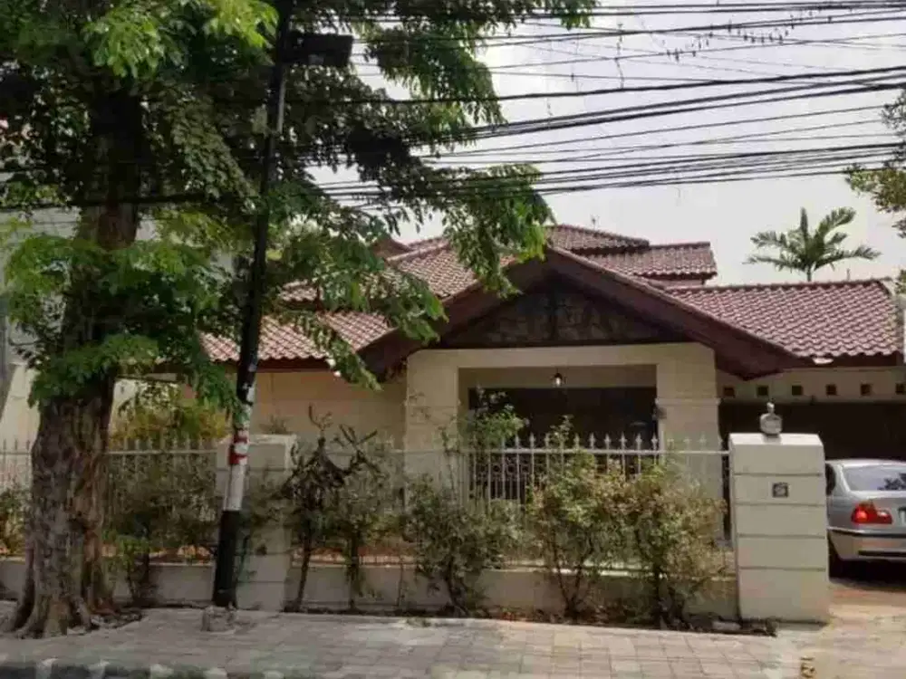 RUMAH MEWAH SETRATEGIS, CEMPAKA PUTIH TIMUR - JAKARTA PUSAT