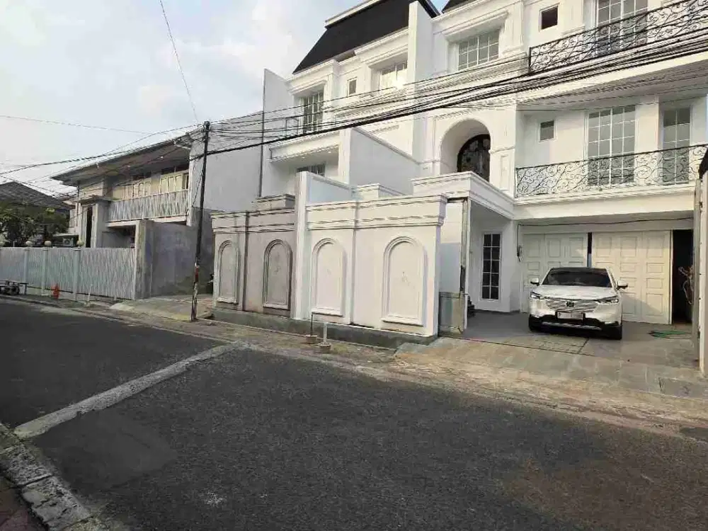 dijual rumah baru siap huni di tebet jakarta selatan ada kolam renang dan lift