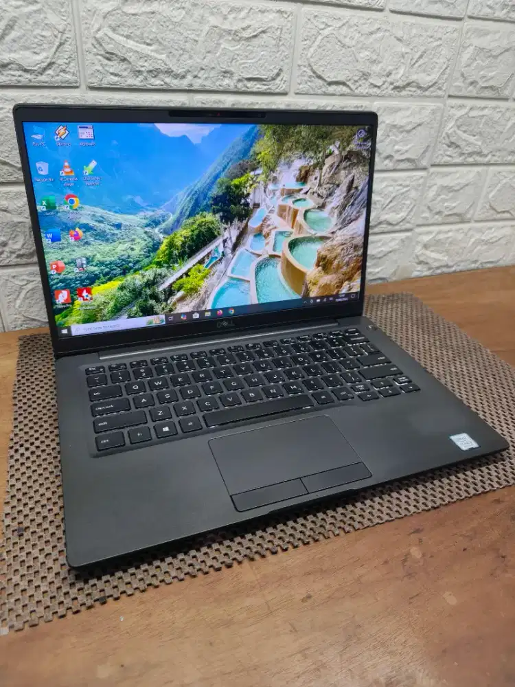 Dell Latitude 7400 intel Core i5 Gen-8 (8/256gb) 14 Inch Touchscreen