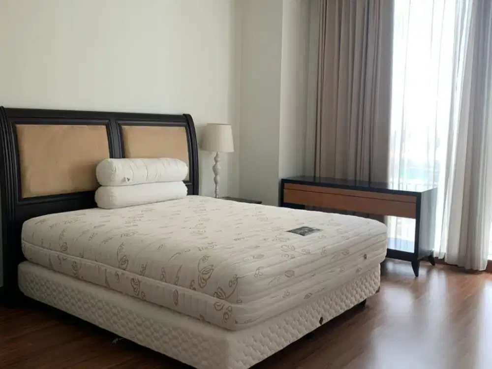 Rent Pakubuwono View Apartment With 2 Bedrooms and Furnished