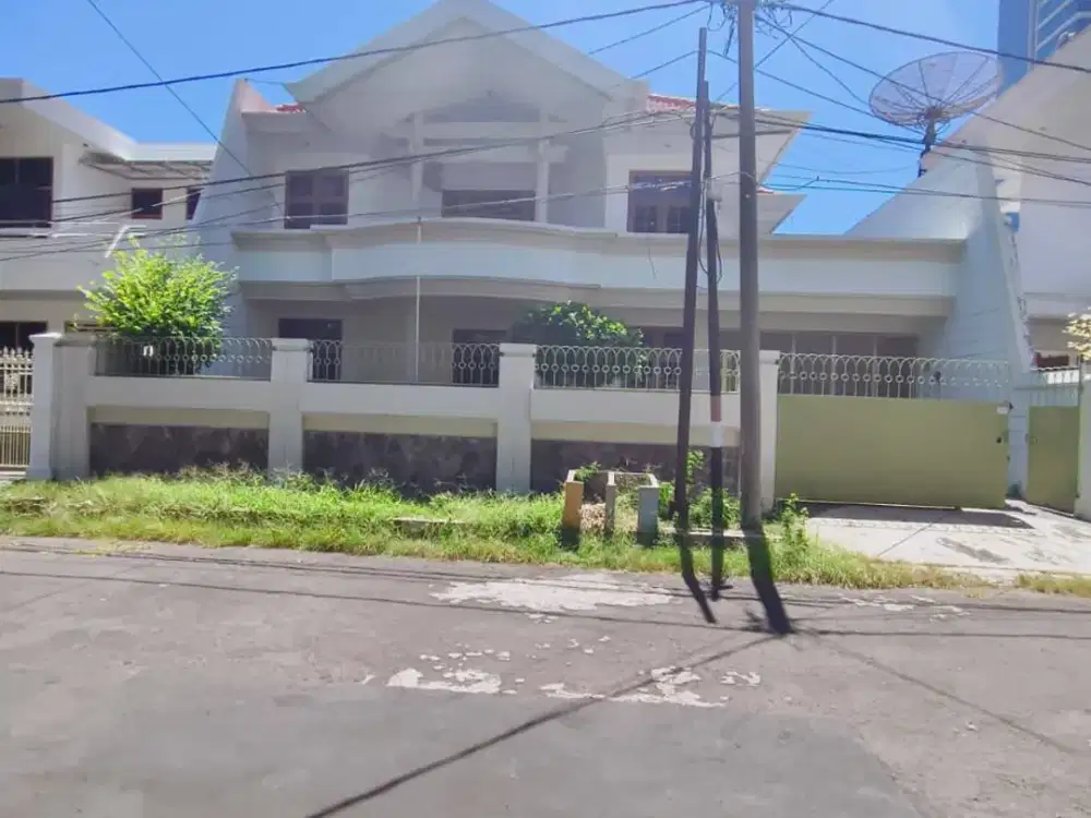 Dijual Cepat Rumah Mewah 2Lt Furnish di Dharmahusada Indah