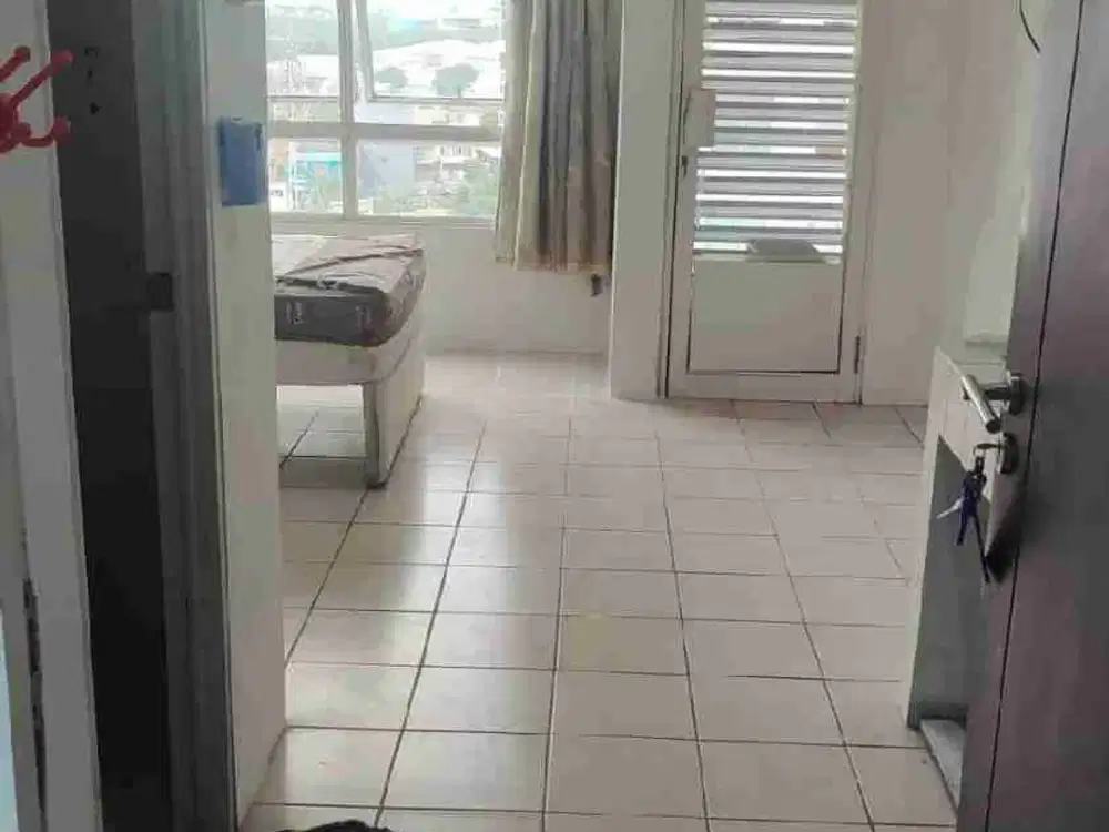 2 Unit Apartemen Metropolis Tower C