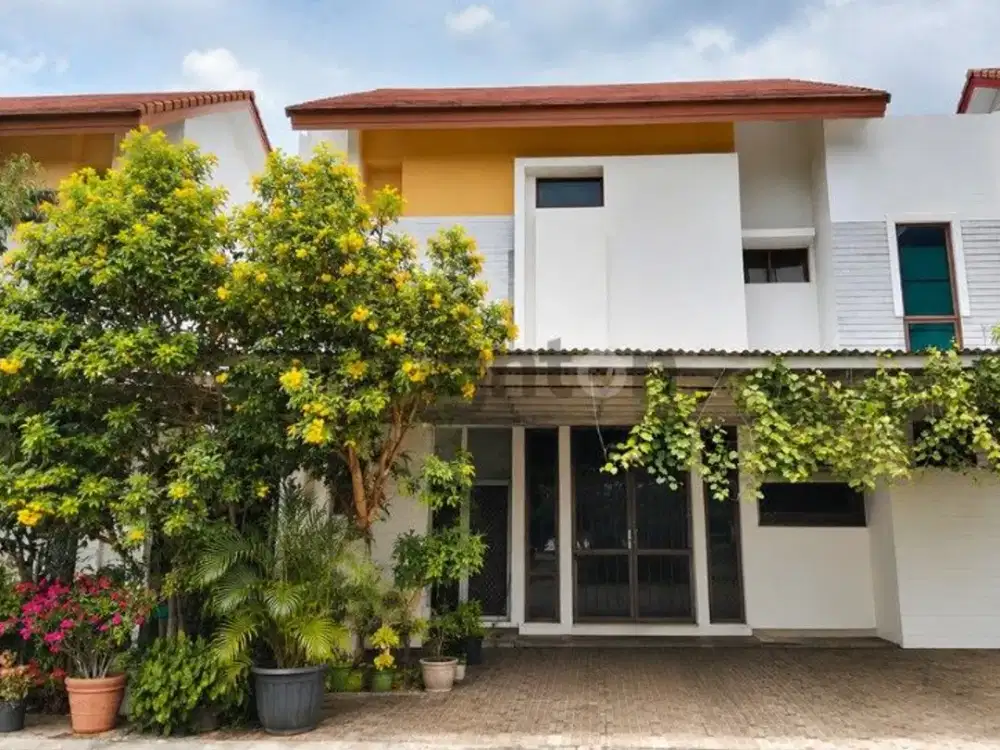 Rumah Lantana JGC Siap Huni Dekat AEON Mall