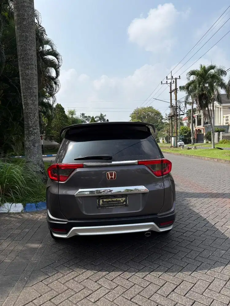 Dijual murah brv pemakaian 2017
