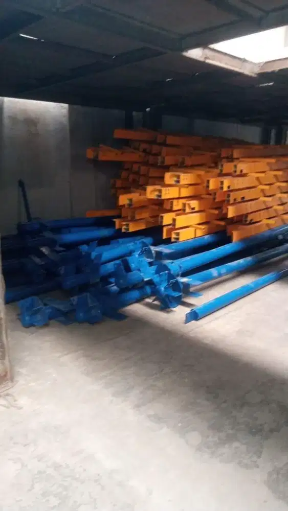 besi trampoline dan rope course