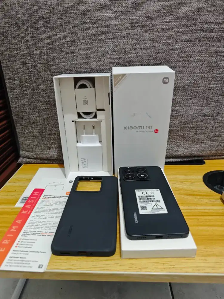 Xiaomi 14T 5G 12/512GB Titan black Fullset garansi Oktober 2026