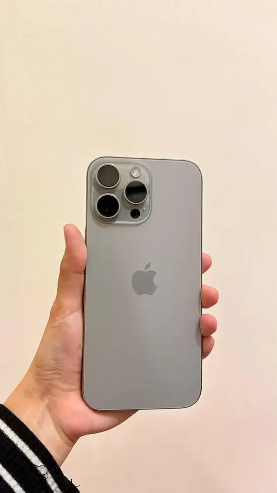 iPhone 16 Pro Max 256GB Natural Titanium (Rare) Resmi iBox Like New