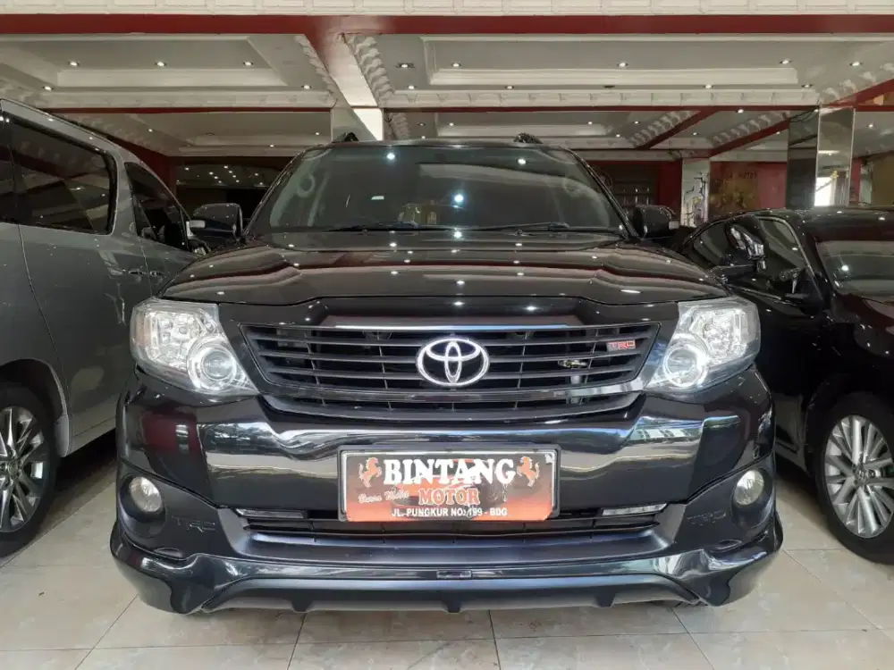 FORTUNER TRD BENSIN AT 2014 BLACK / MODEL THN 2015 [BINTANG MOTOR]