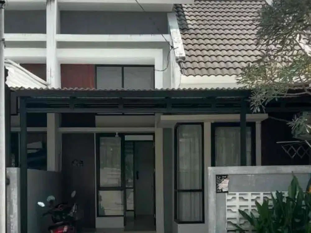 Over Kredit Rumah satu lantai , di dlm perumahan besar dengan fasilitas security pos, cctv 24 jam dan musholla