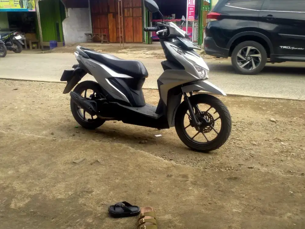 Beat deluxe 2021 Ss komplit motor sehat dijual santai