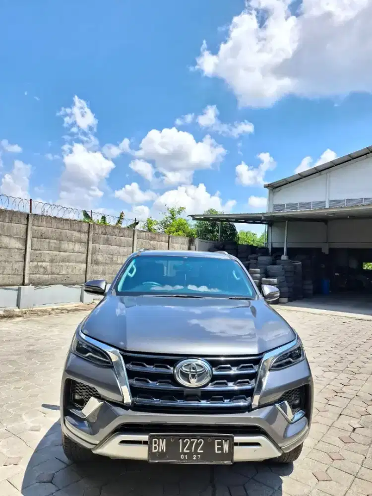 Fortuner 2021 G manual. Km 55rb