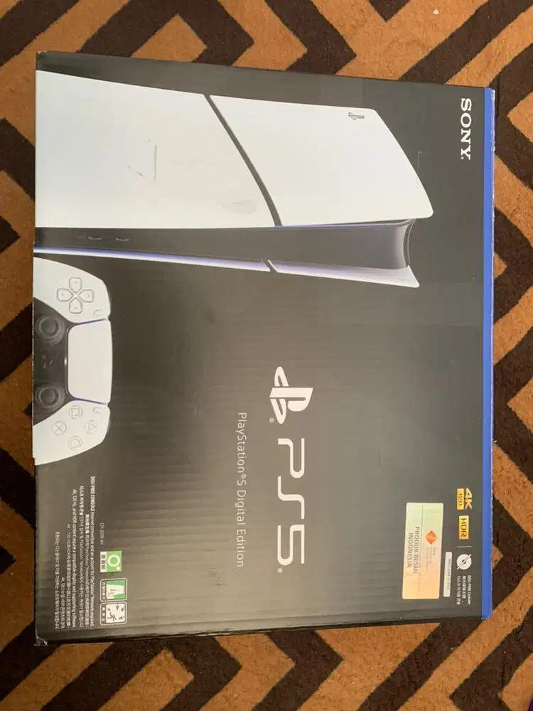 PS5 Slim Digital Version + DualSense Controller