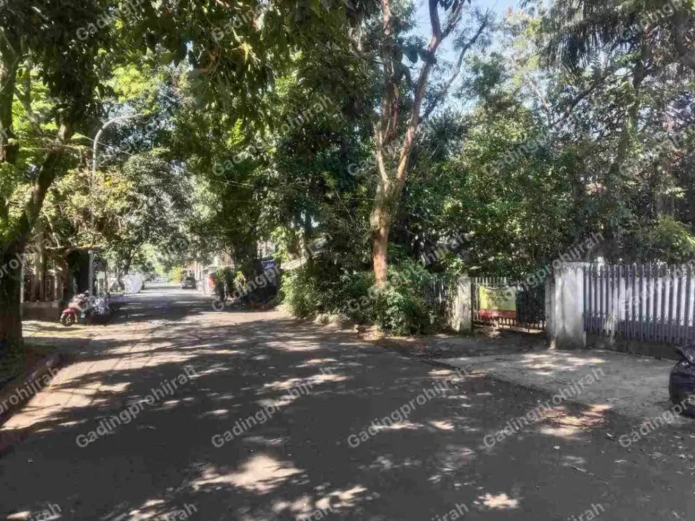 DiJual Tanah BONUS Rumah di Kawasan ELIT Area Gatot Subroto Dan Laswi