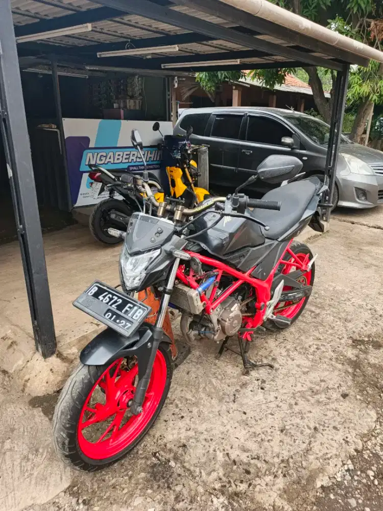 Motor Honda CB 150R Facelift Manual Standar
