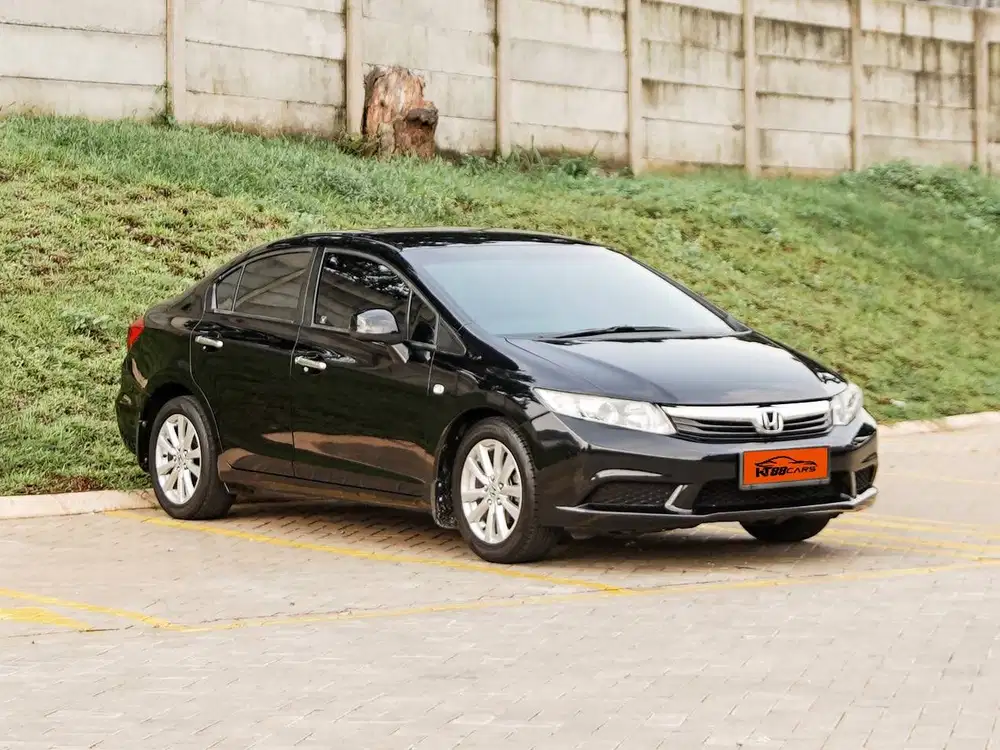Honda Civic FB2 1.8 2012 hitam matic