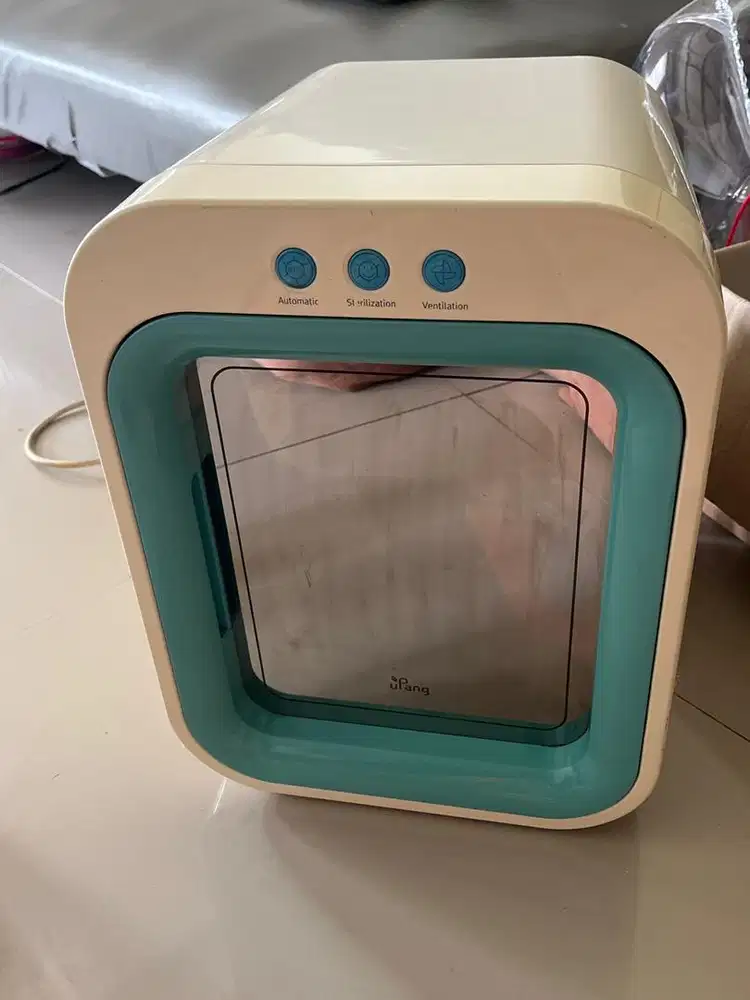 Alat UV Sterilizer botol bayi upang